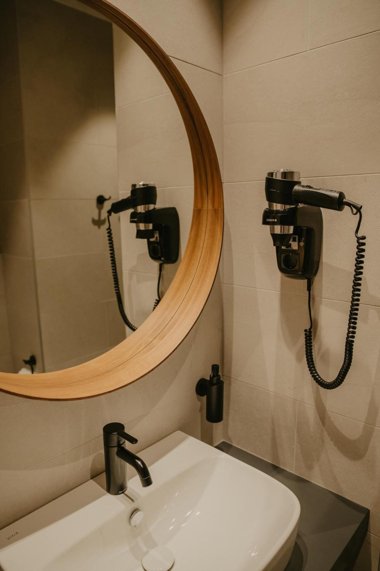 Coop Hotell Jogeva Eksteriør bilde